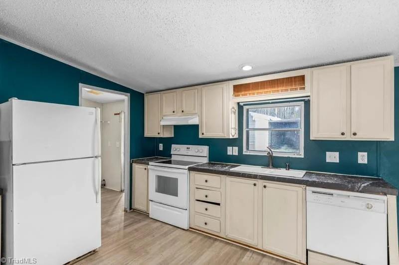 1030 Cloud Land Circle