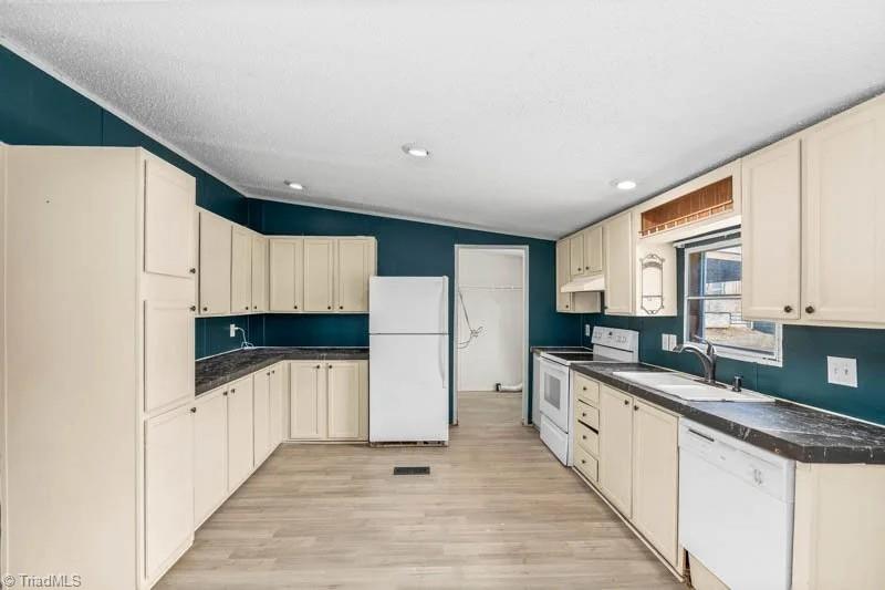 1030 Cloud Land Circle