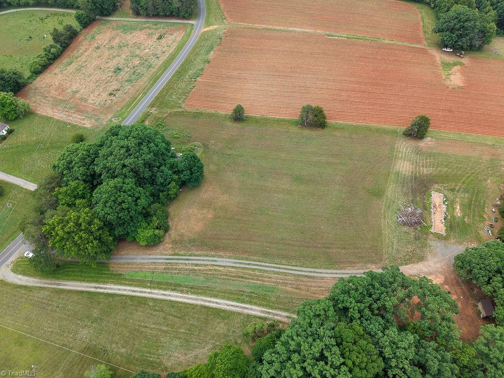 2025 Lace Knoll Road