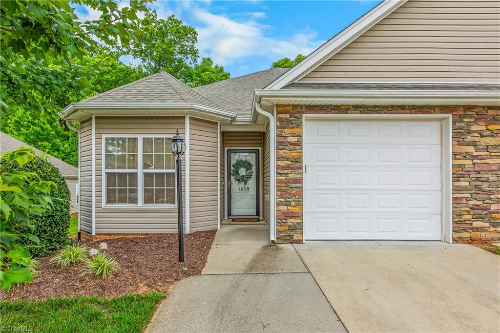 1659 Grand Springs Drive, Winston-Salem