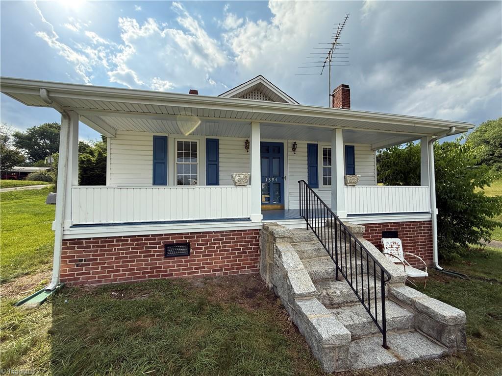 1394 Forrest Drive