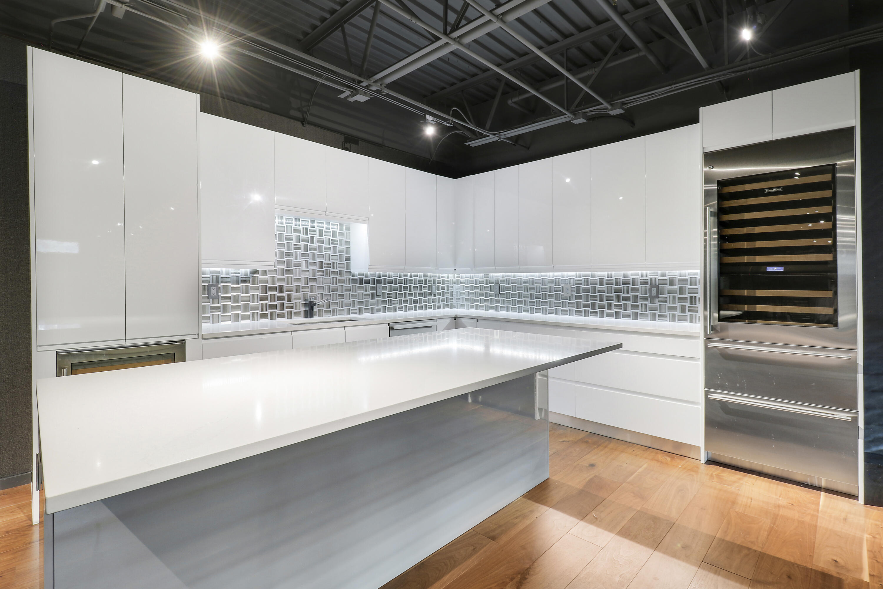 7210 Haverhill Business Parkway 31 & 32