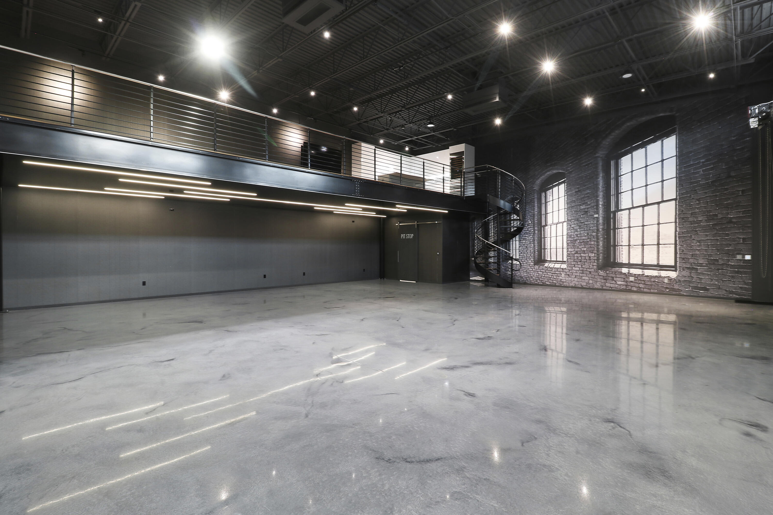 7210 Haverhill Business Parkway 31 & 32