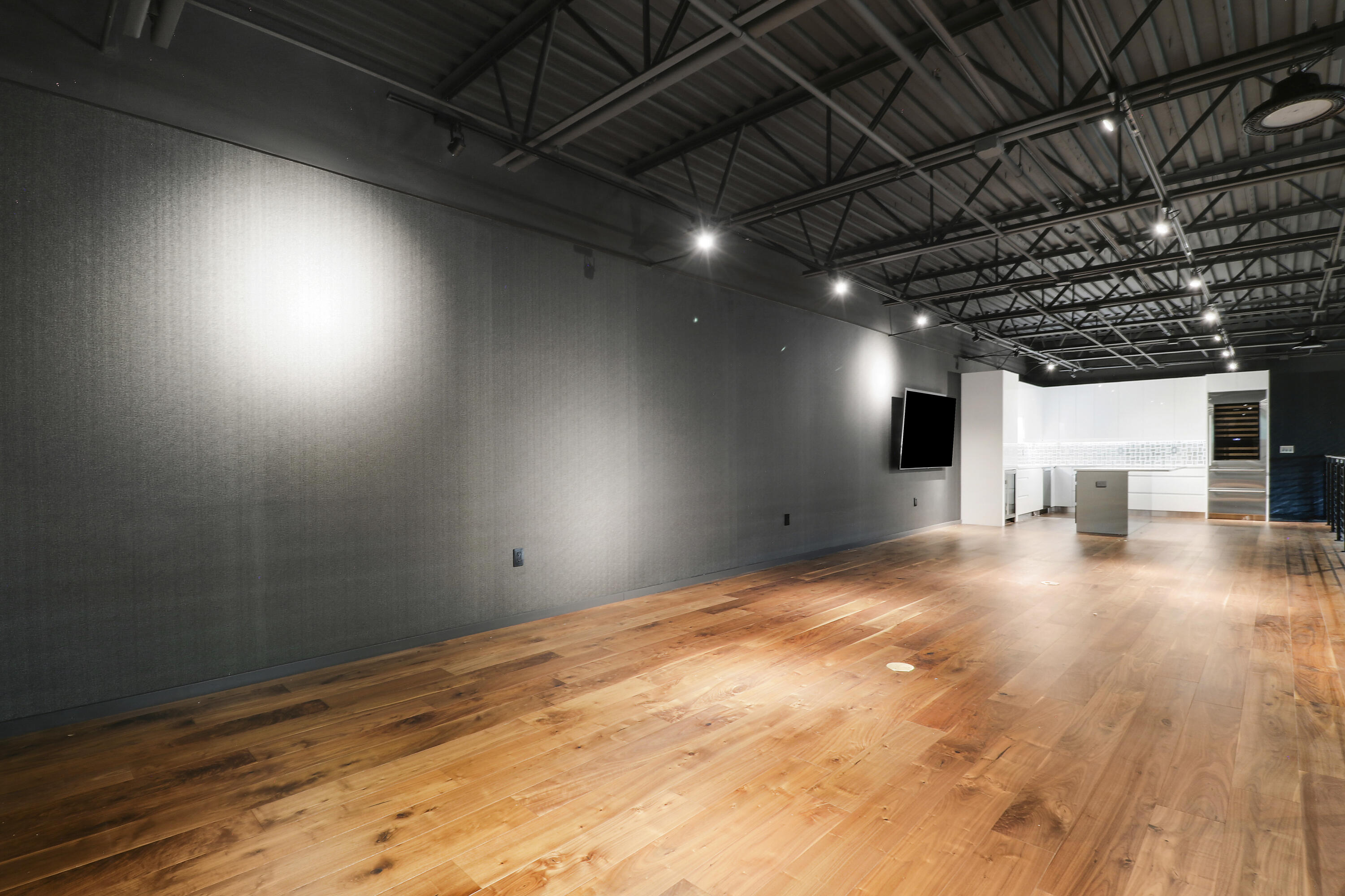 7210 Haverhill Business Parkway 31 & 32