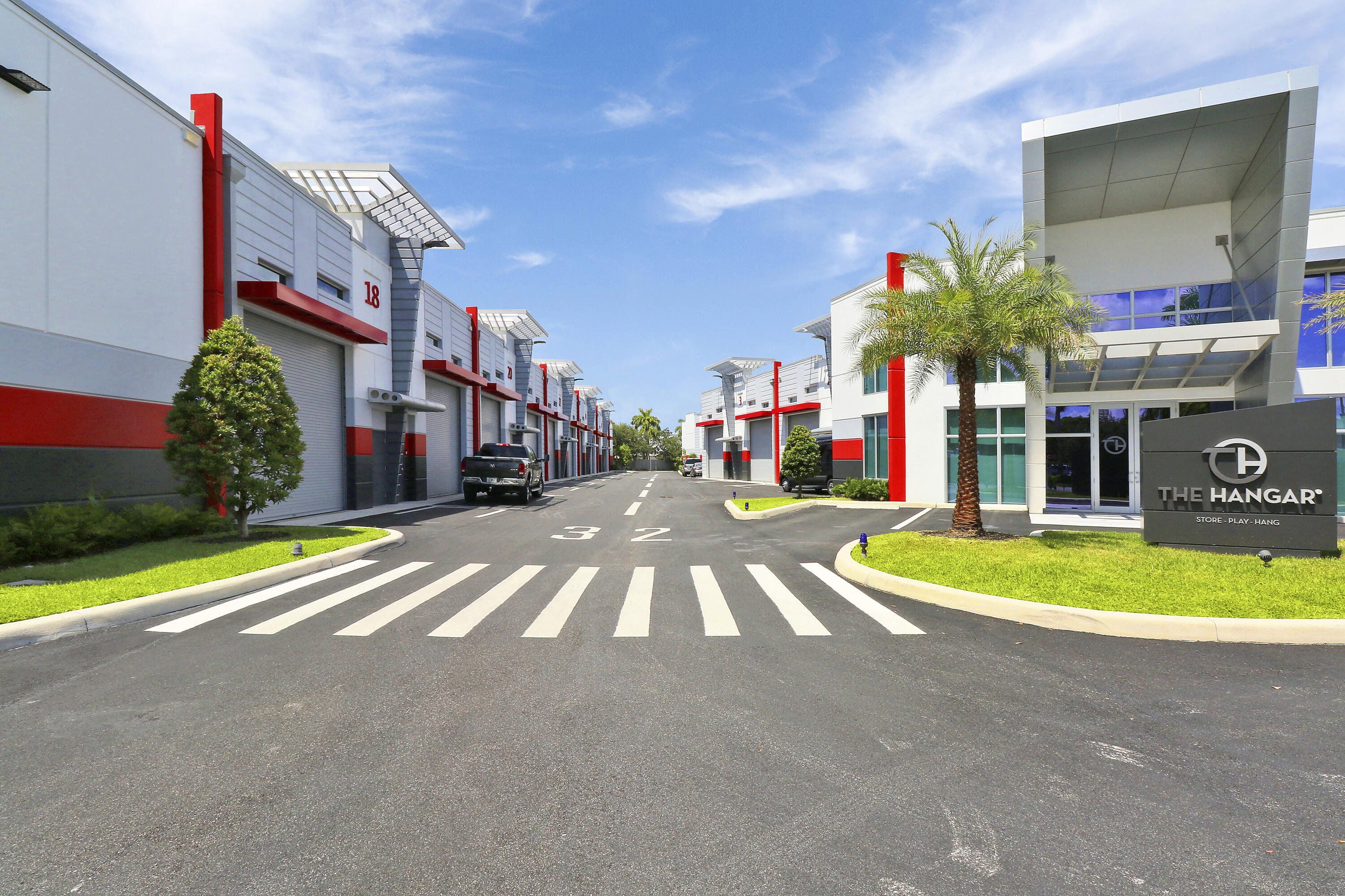 7210 Haverhill Business Parkway 31 & 32