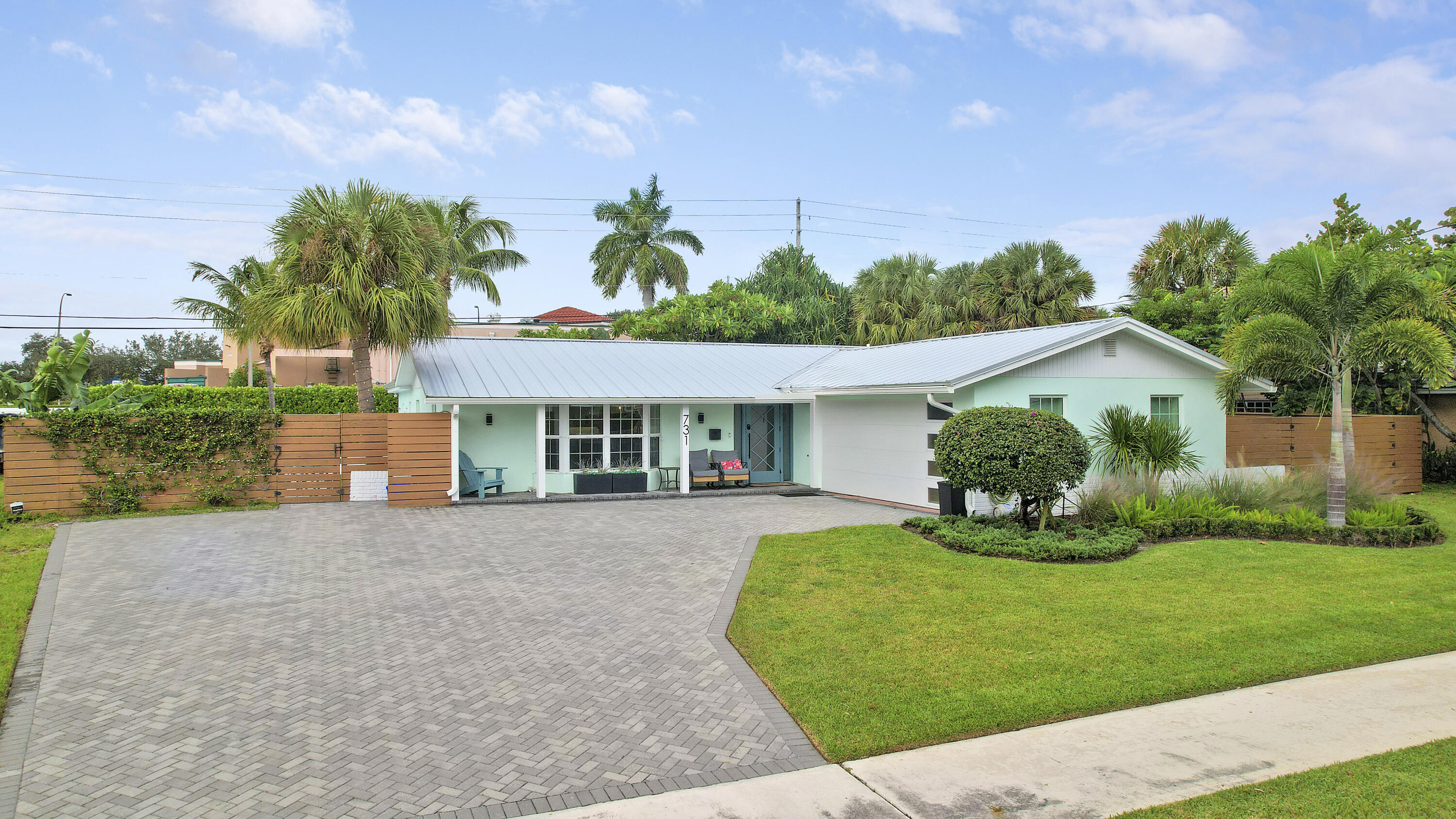 731 Cruiser Road S