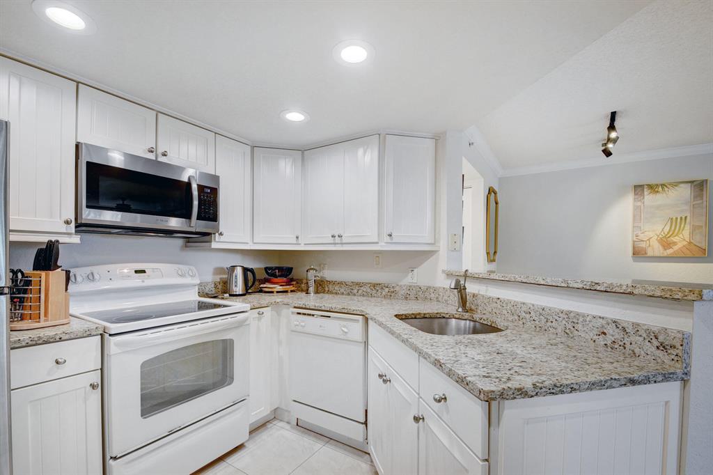 1801 N Flagler 306 Drive 306