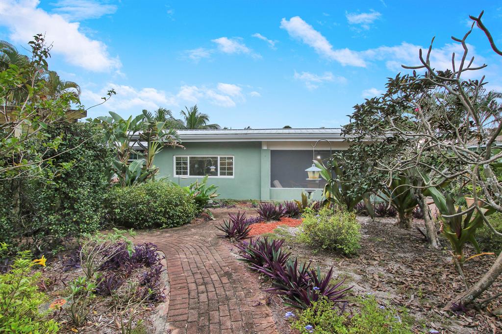 713 Nighthawk Way