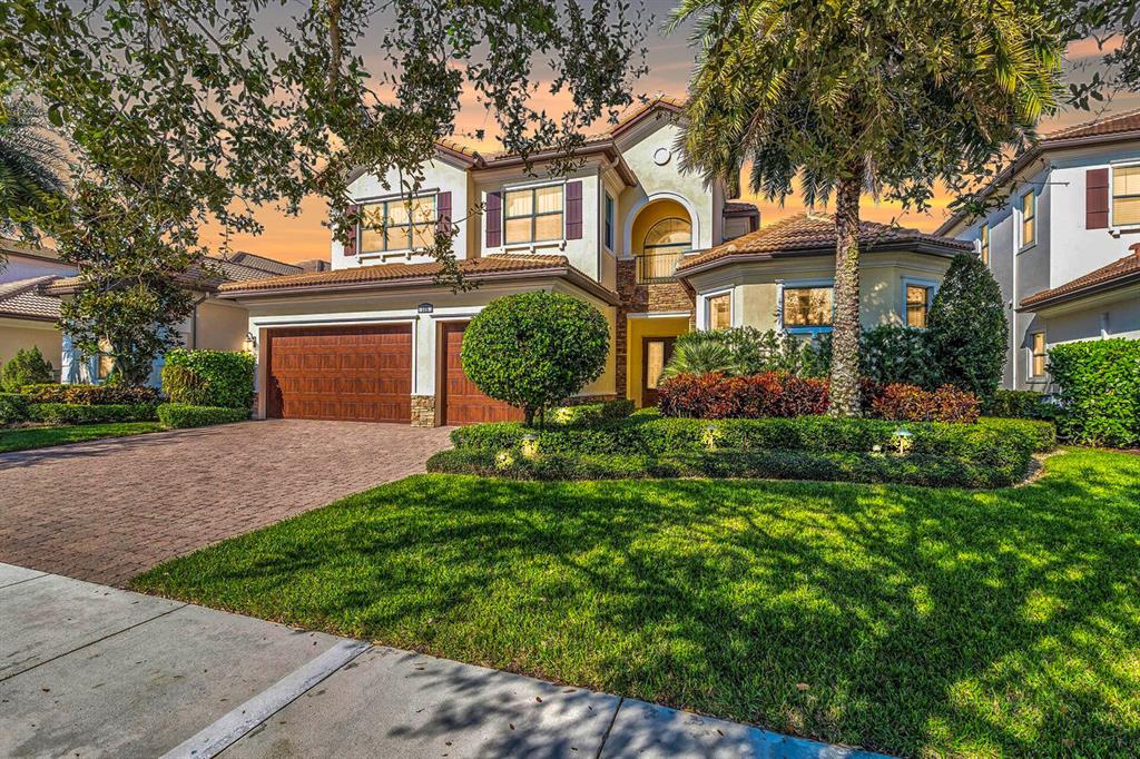175 Gardenia Isles Drive