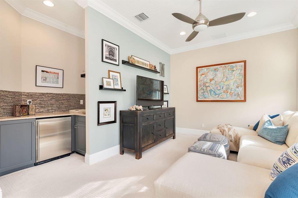 175 Gardenia Isles Drive