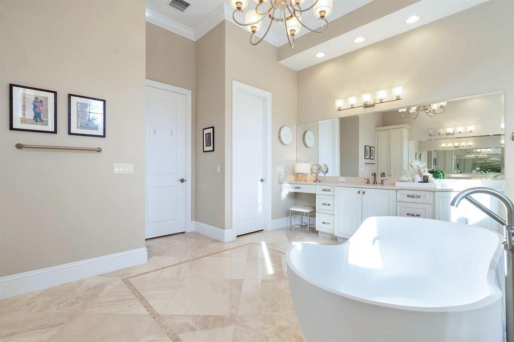 175 Gardenia Isles Drive