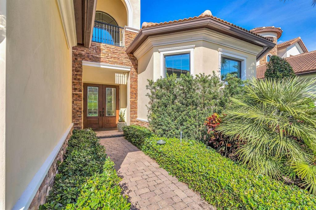 175 Gardenia Isles Drive