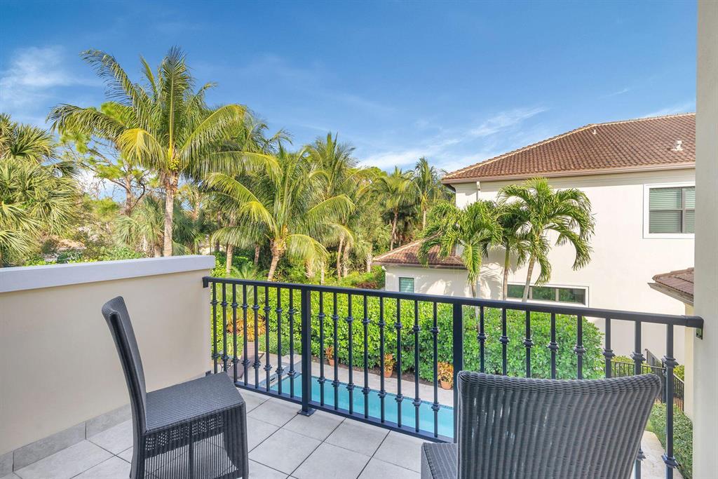 175 Gardenia Isles Drive