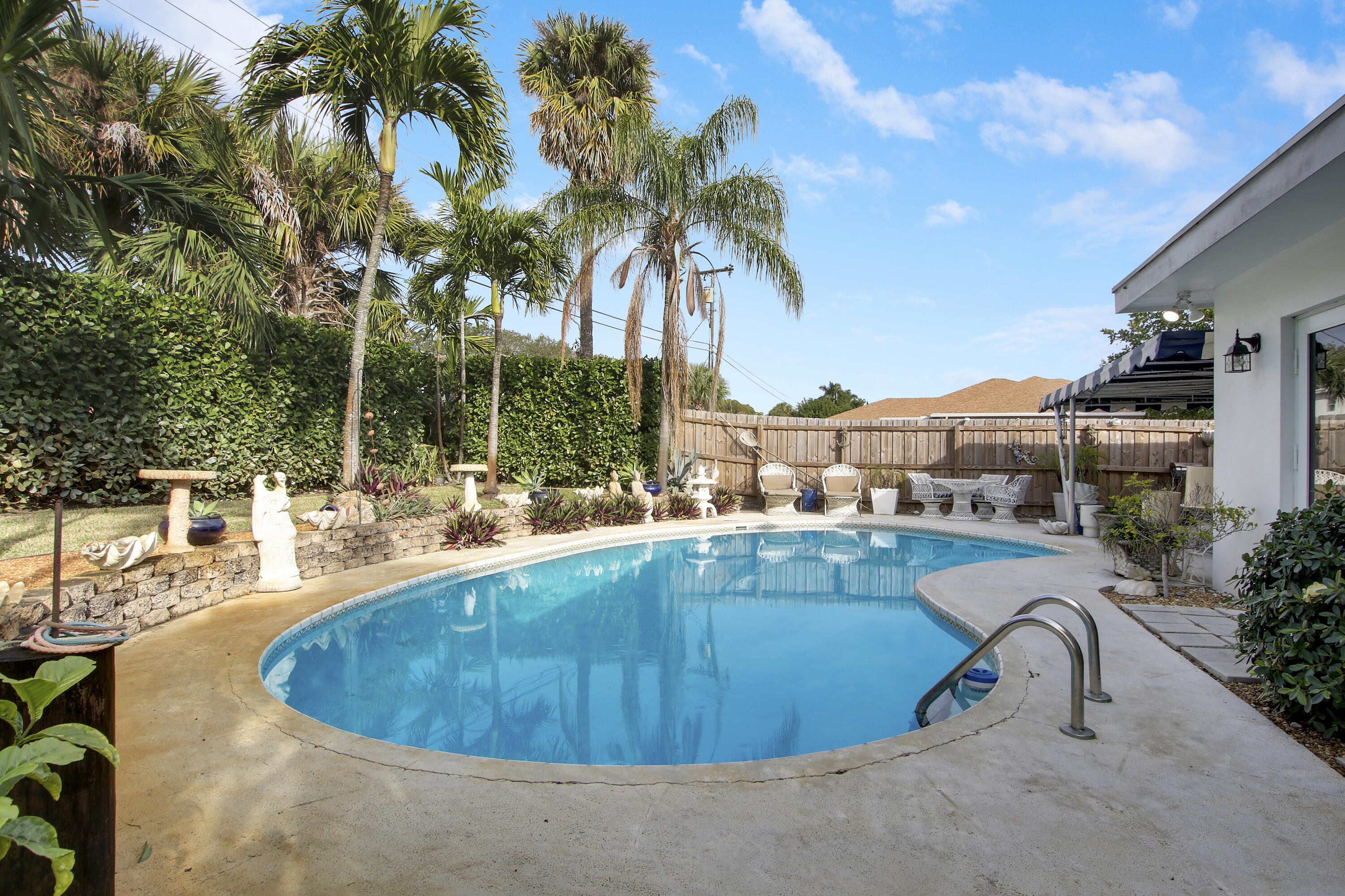833 Westwind Drive