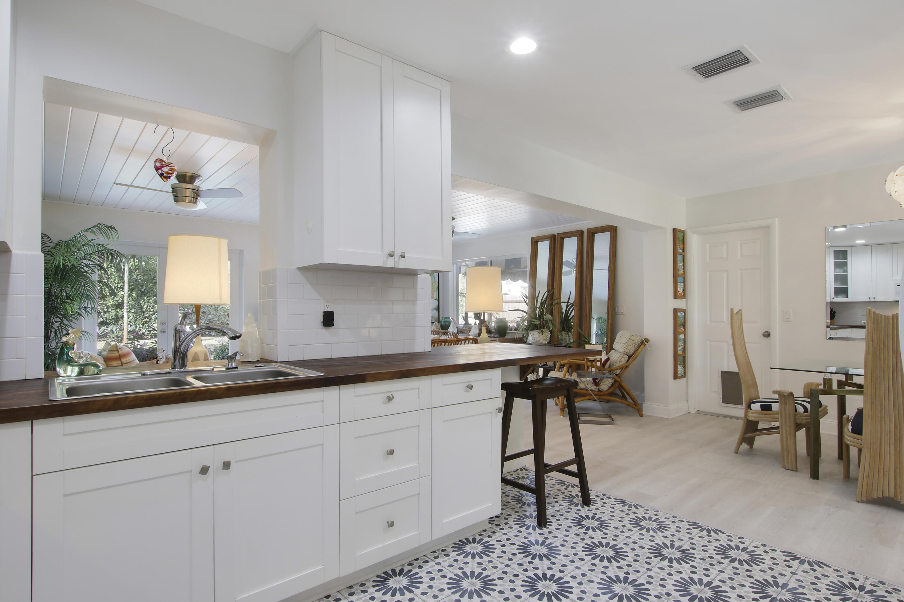 833 Westwind Drive