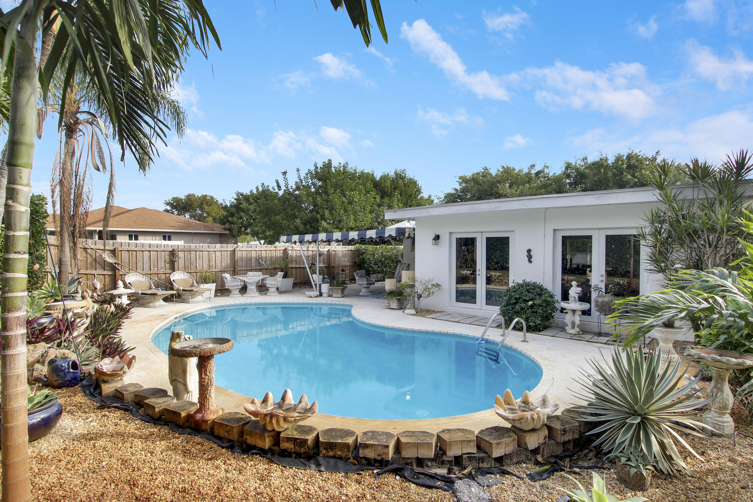833 Westwind Drive