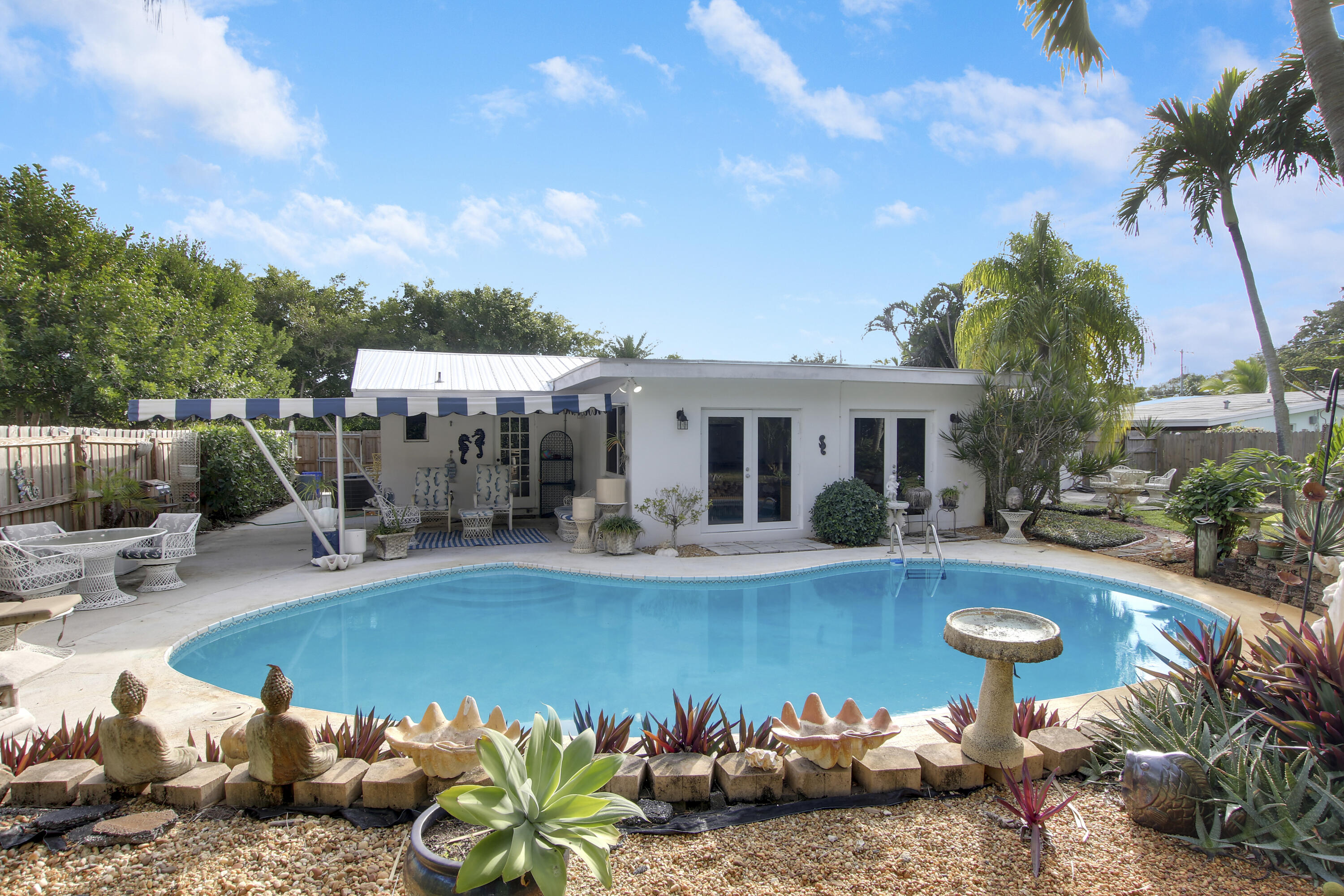 833 Westwind Drive
