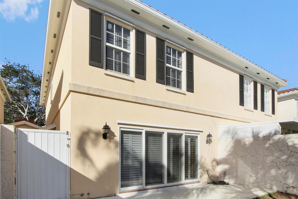 68 Live Oak Circle