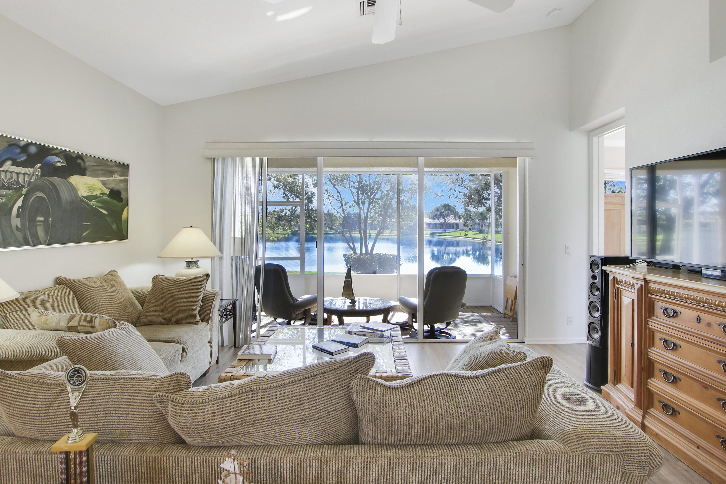 2725 Clipper Circle