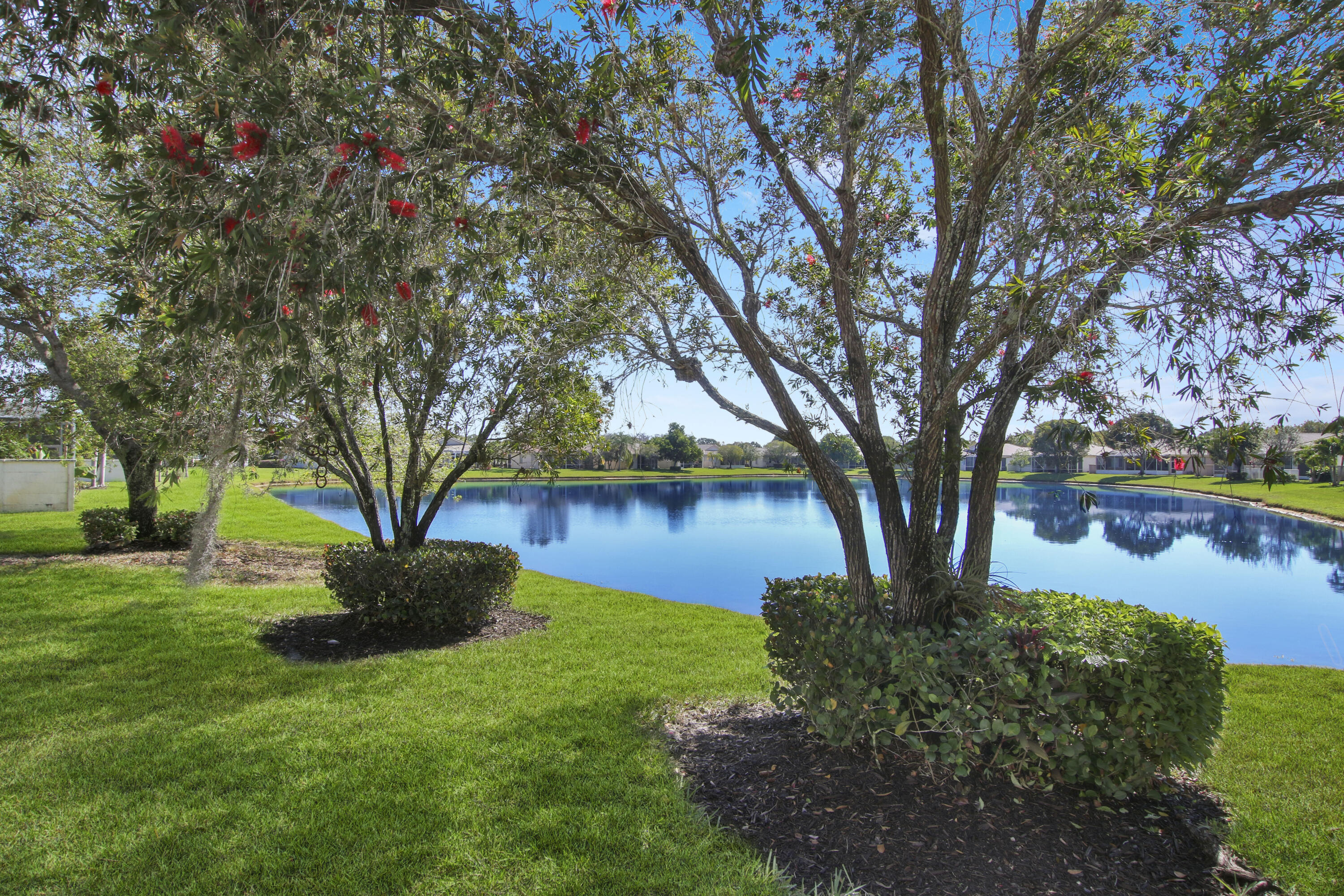 2725 Clipper Circle