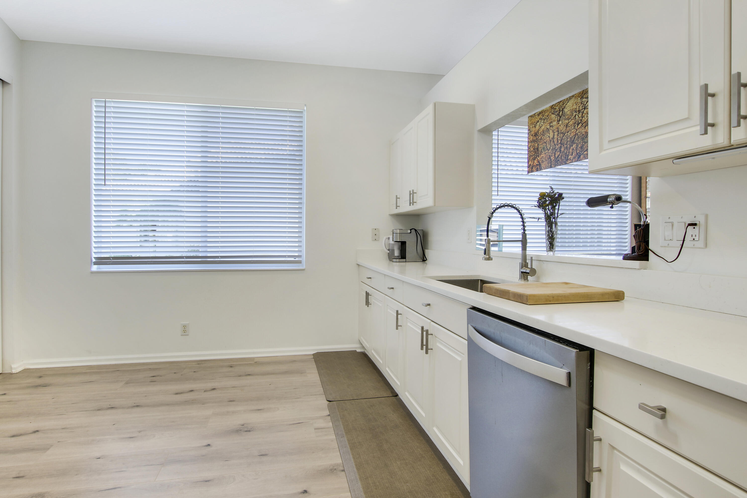 2725 Clipper Circle
