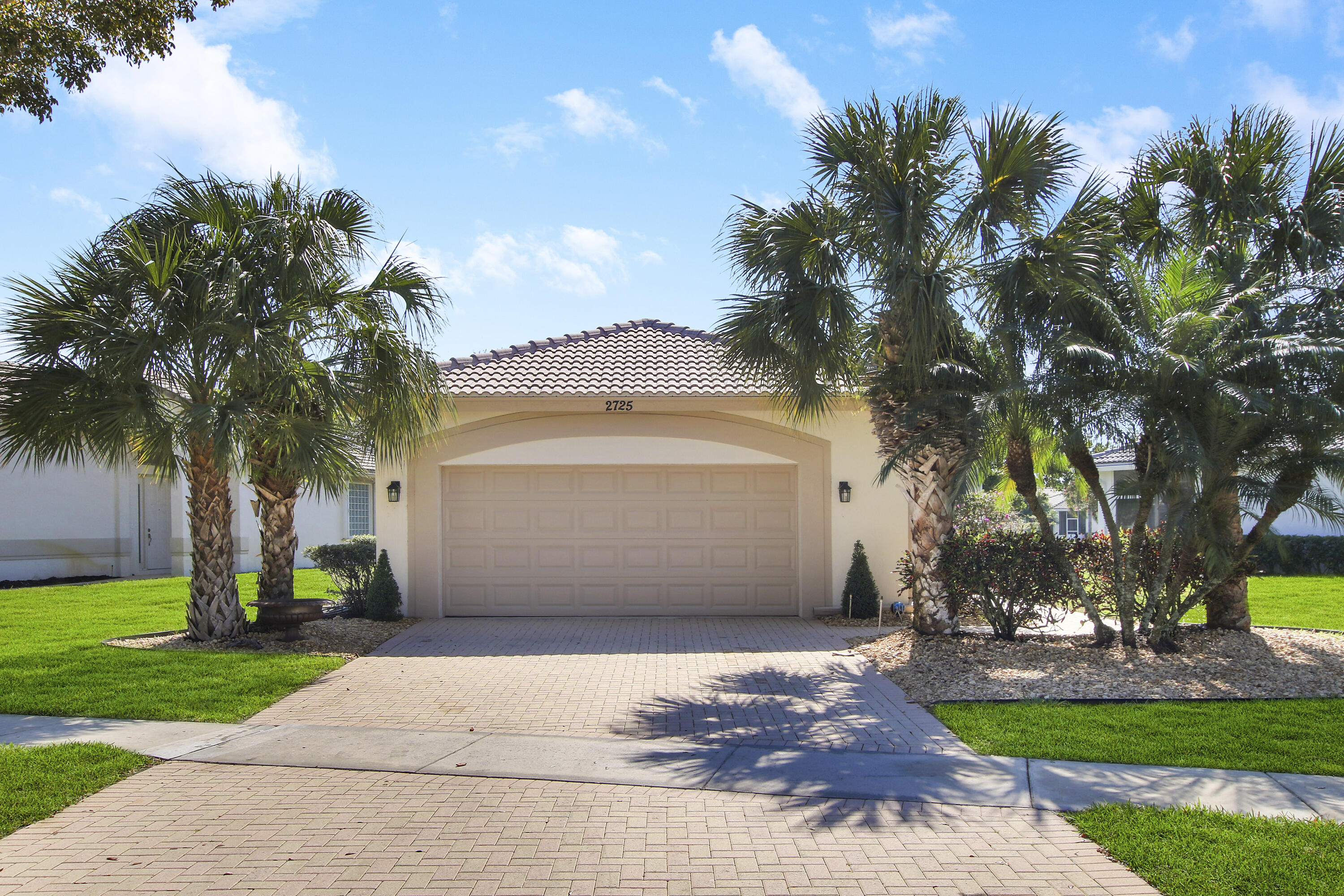 2725 Clipper Circle