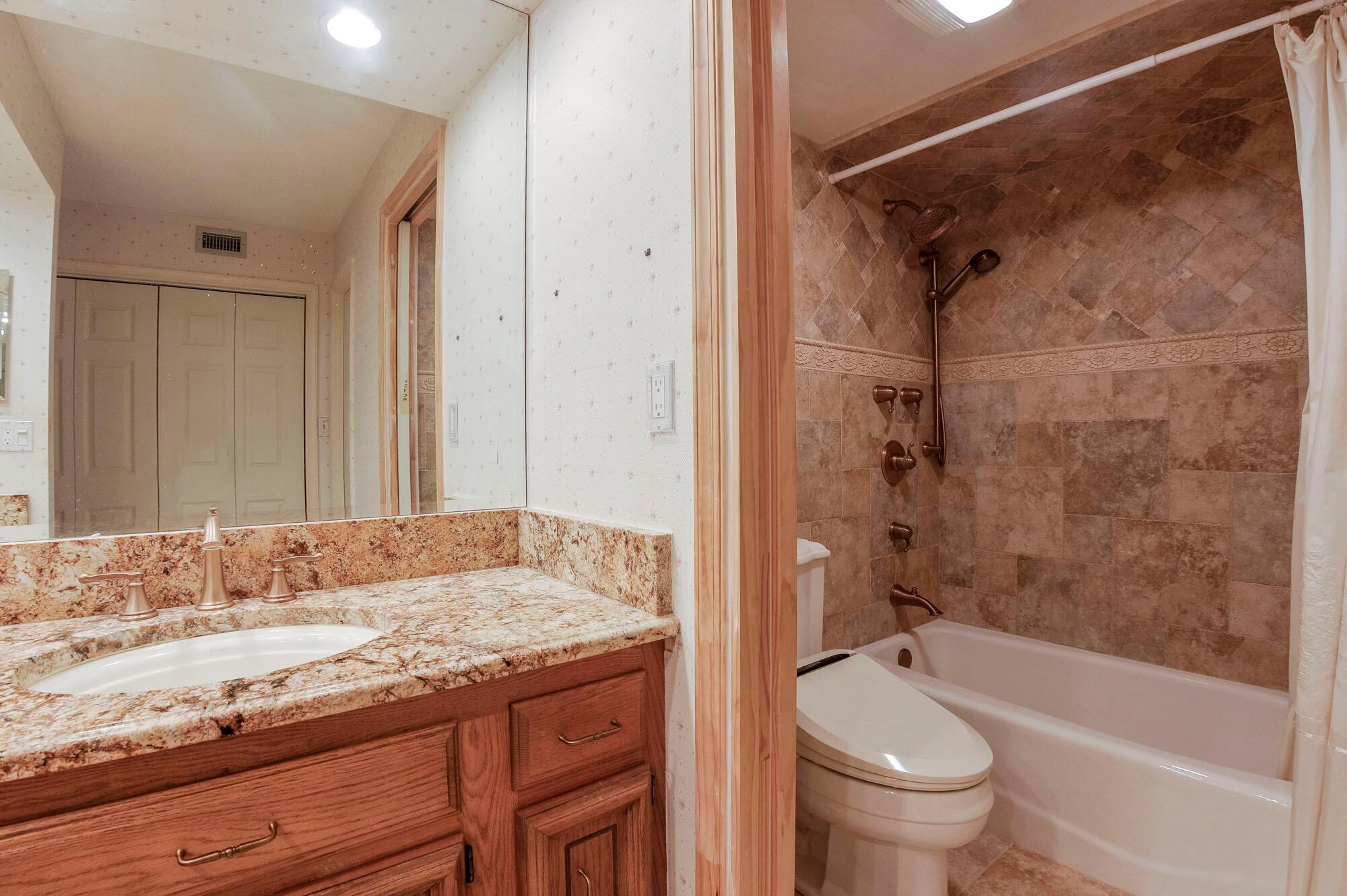 5188 Woodland Lakes Drive 137