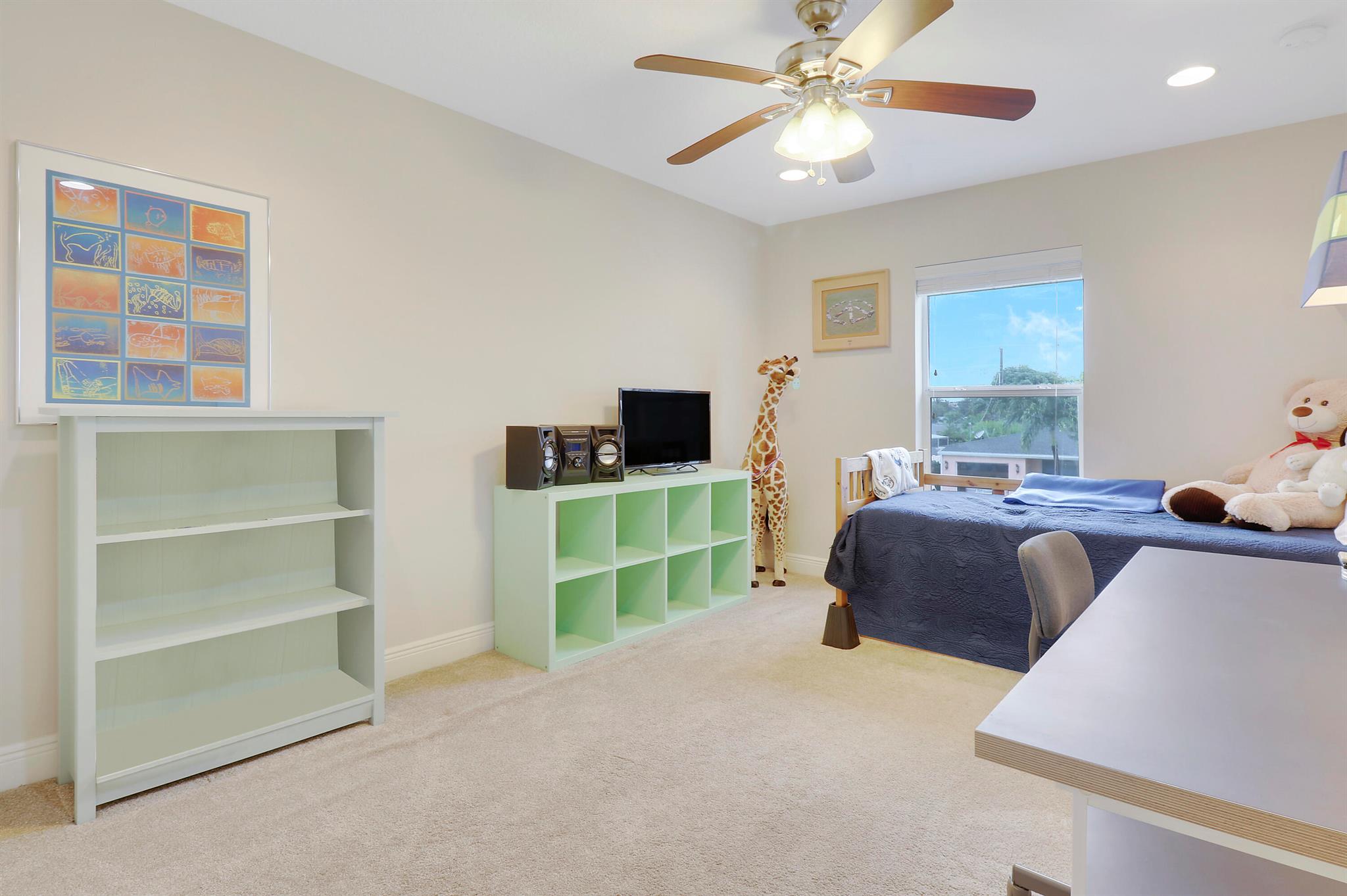 422 Harbour Road