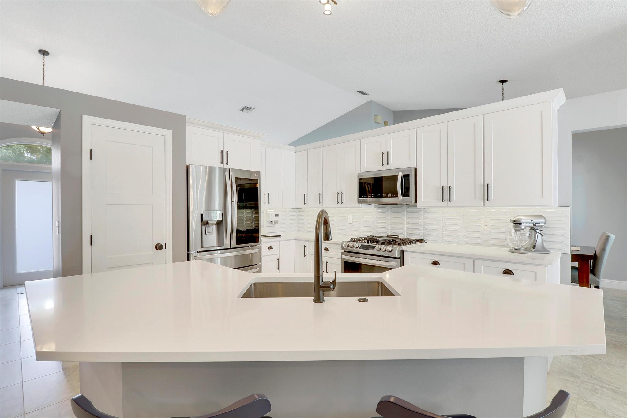 10261 Hunt Club Lane