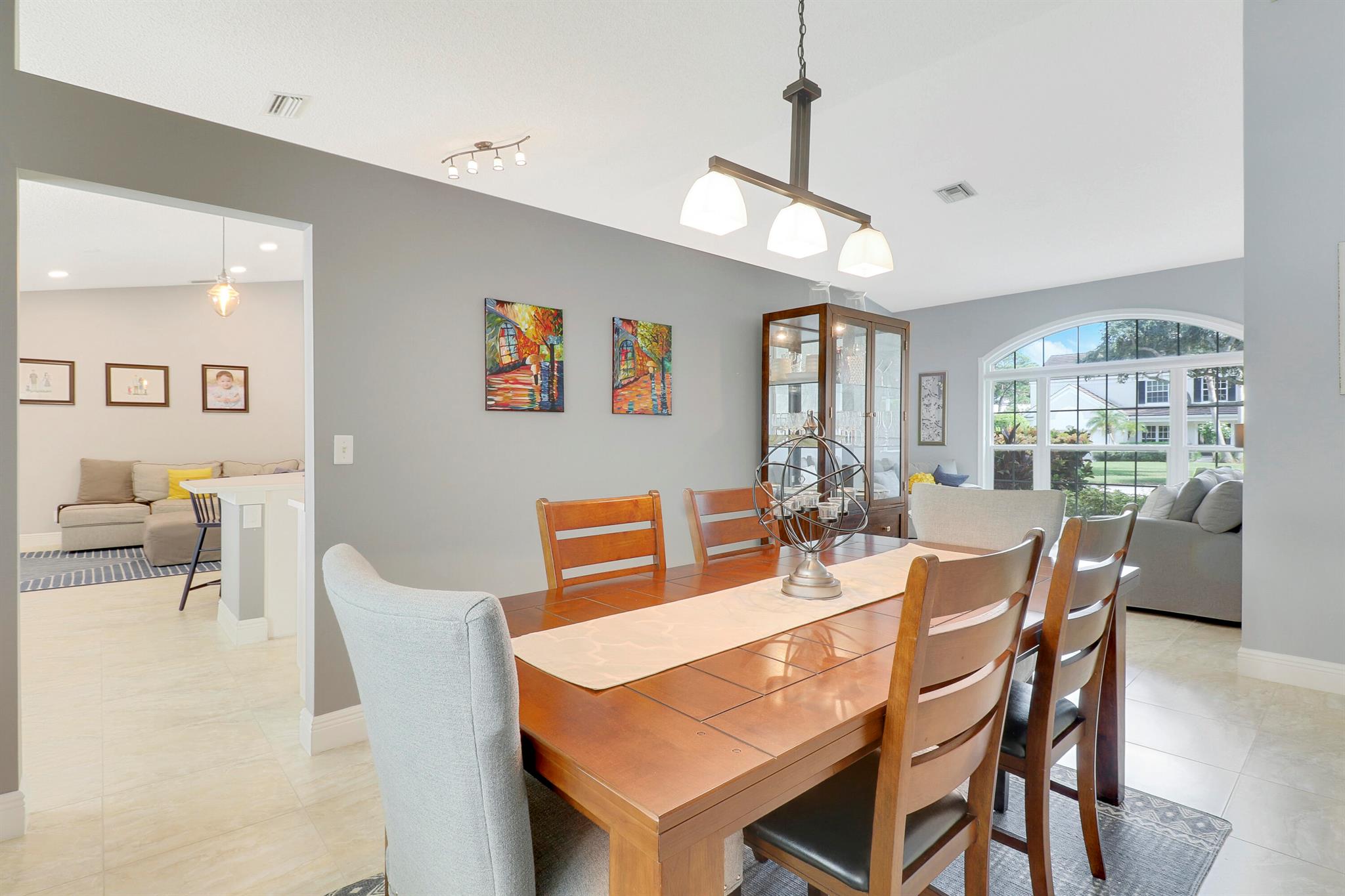 10261 Hunt Club Lane
