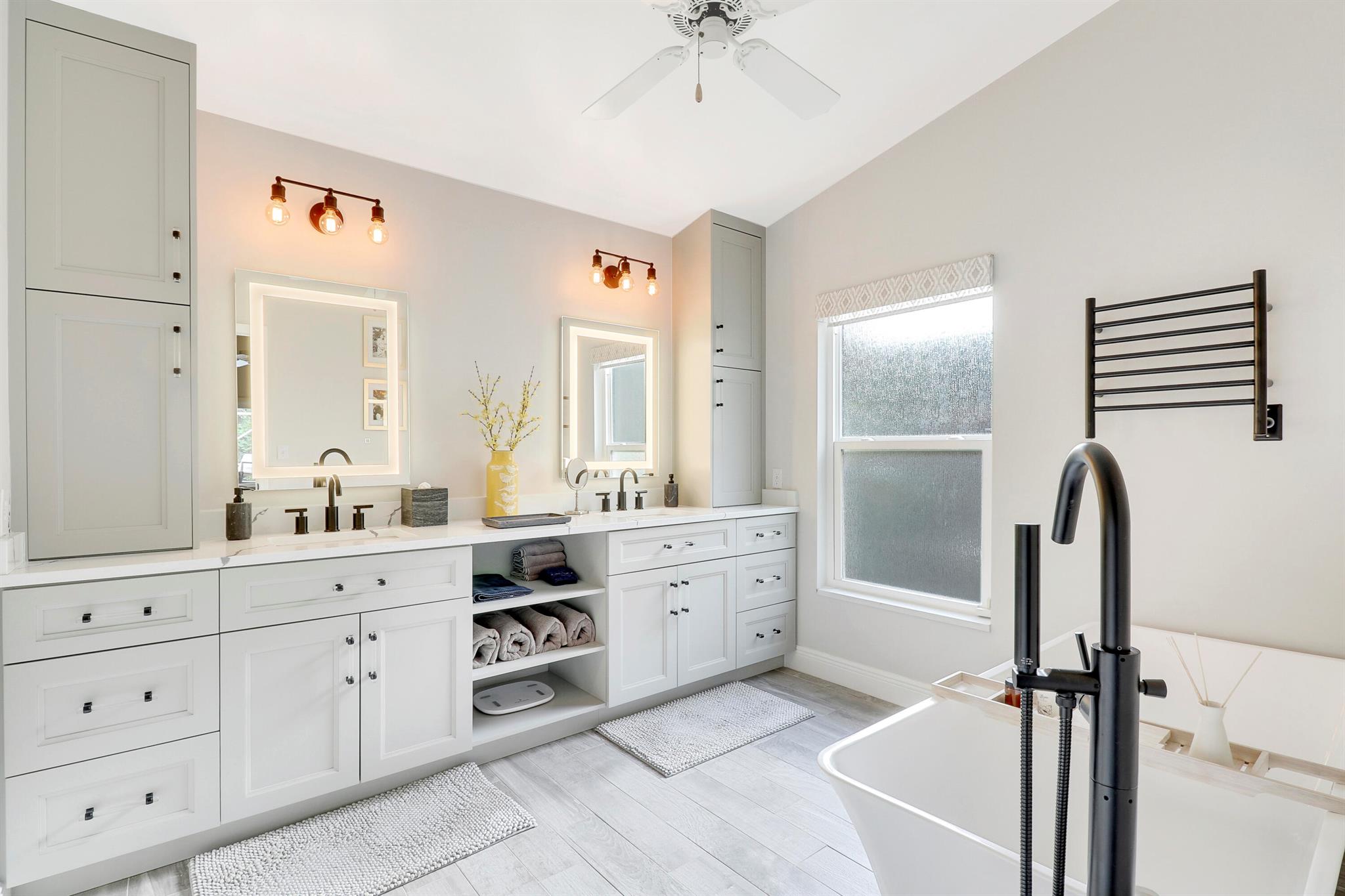 10261 Hunt Club Lane