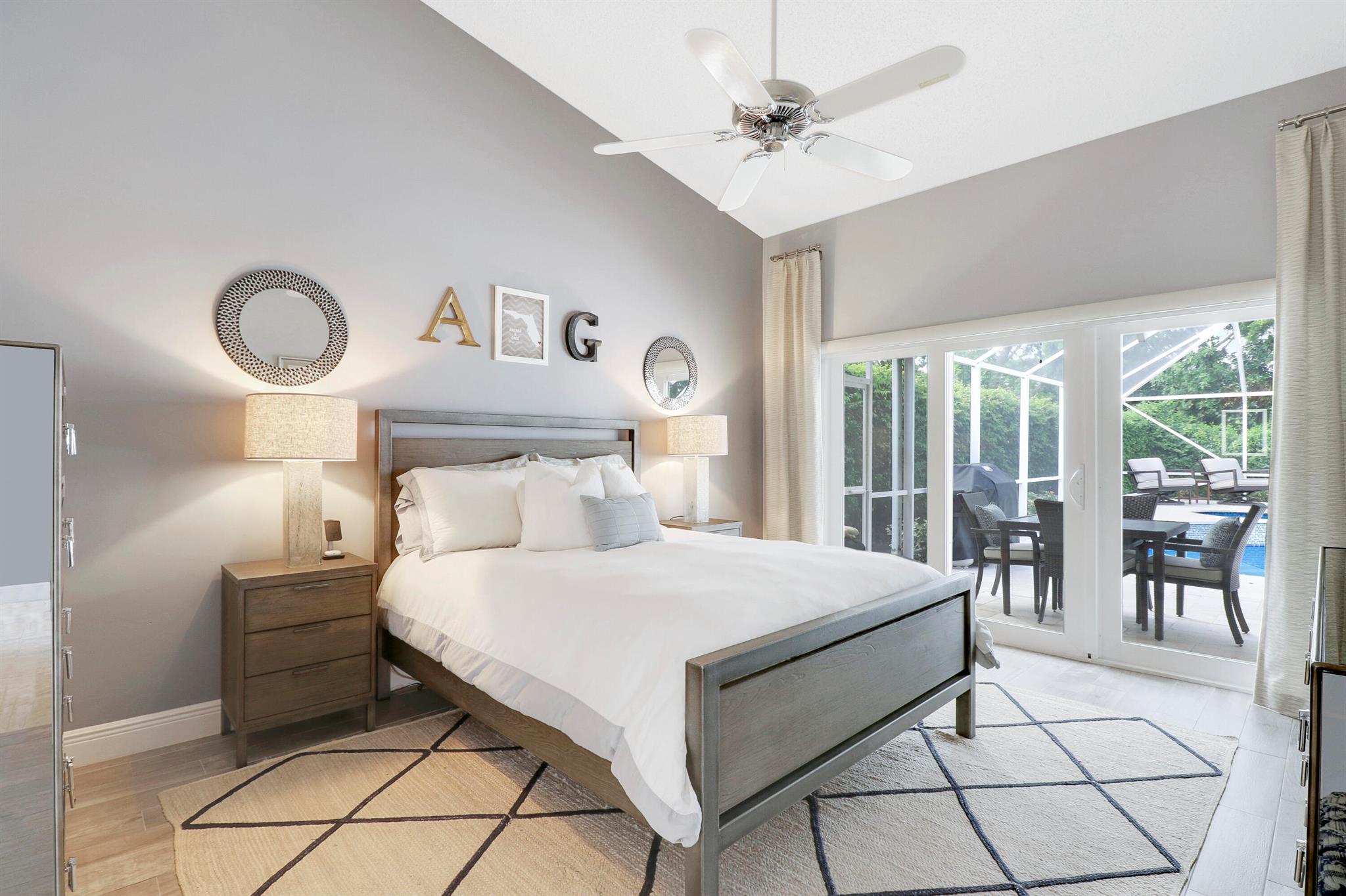 10261 Hunt Club Lane