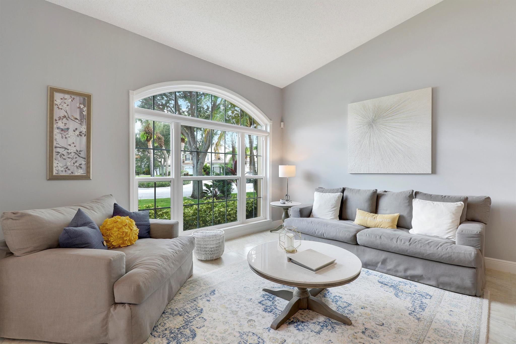 10261 Hunt Club Lane
