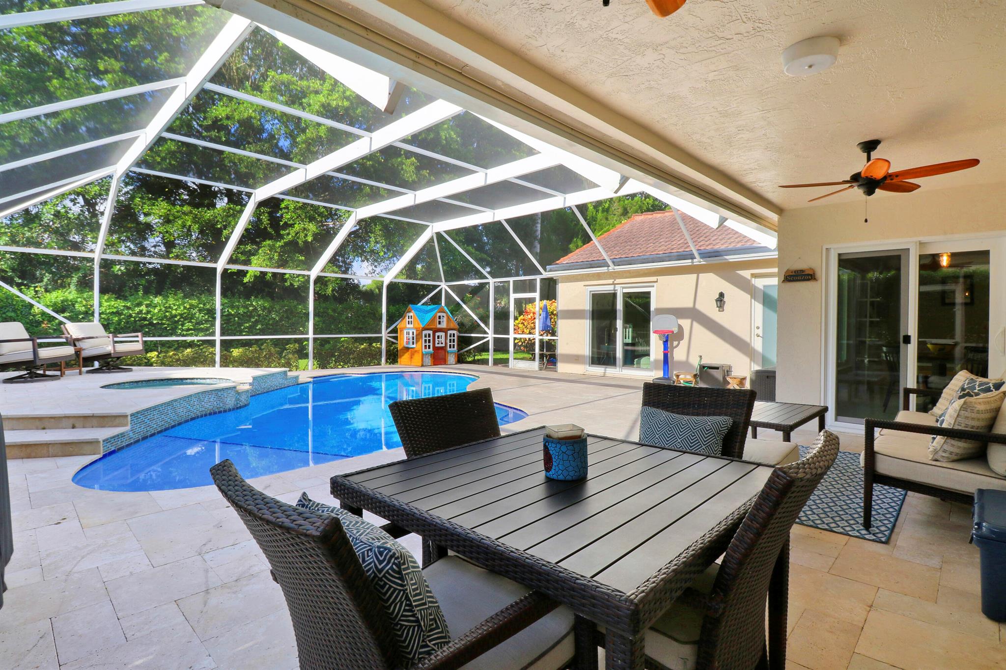 10261 Hunt Club Lane