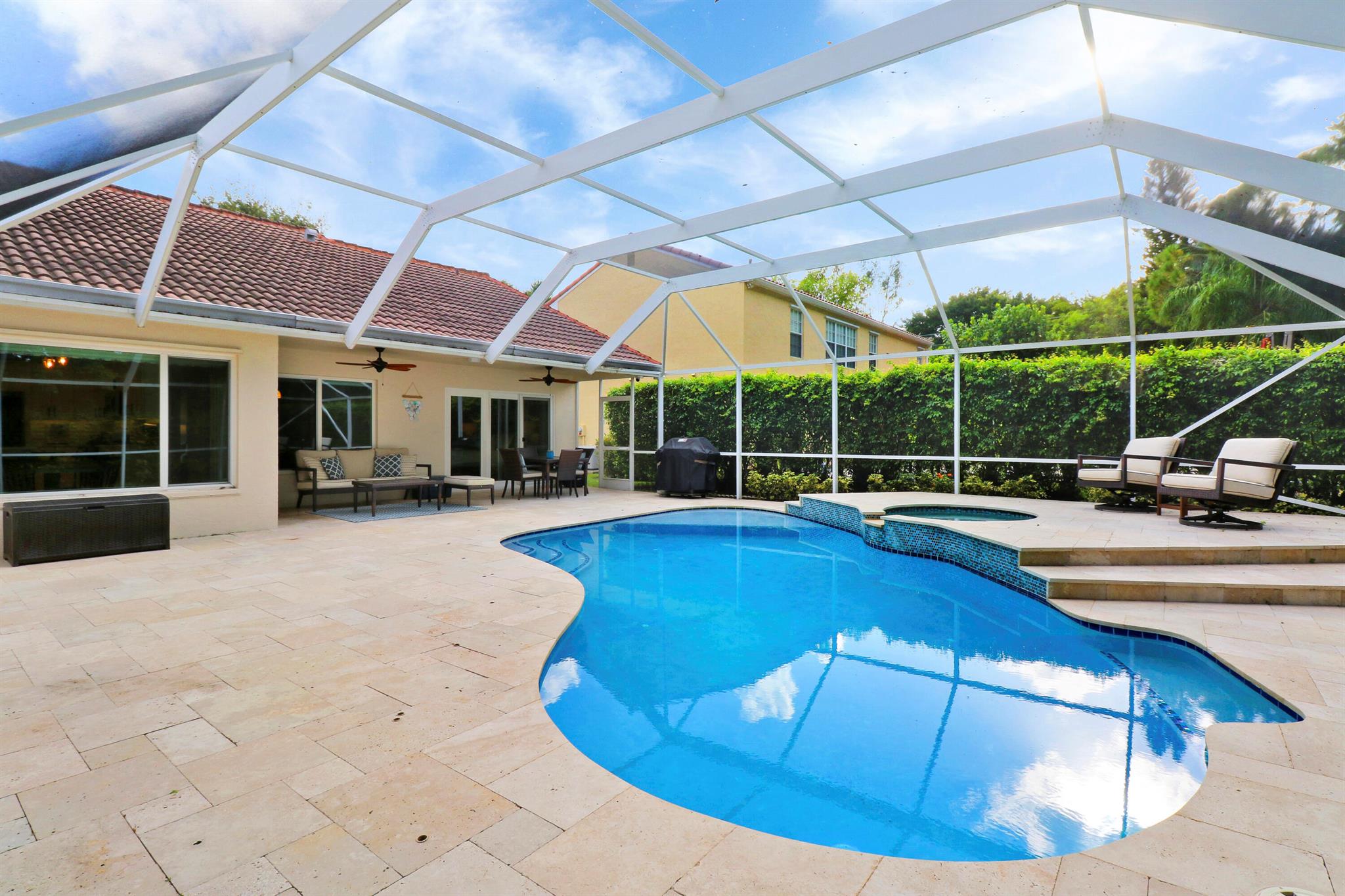10261 Hunt Club Lane