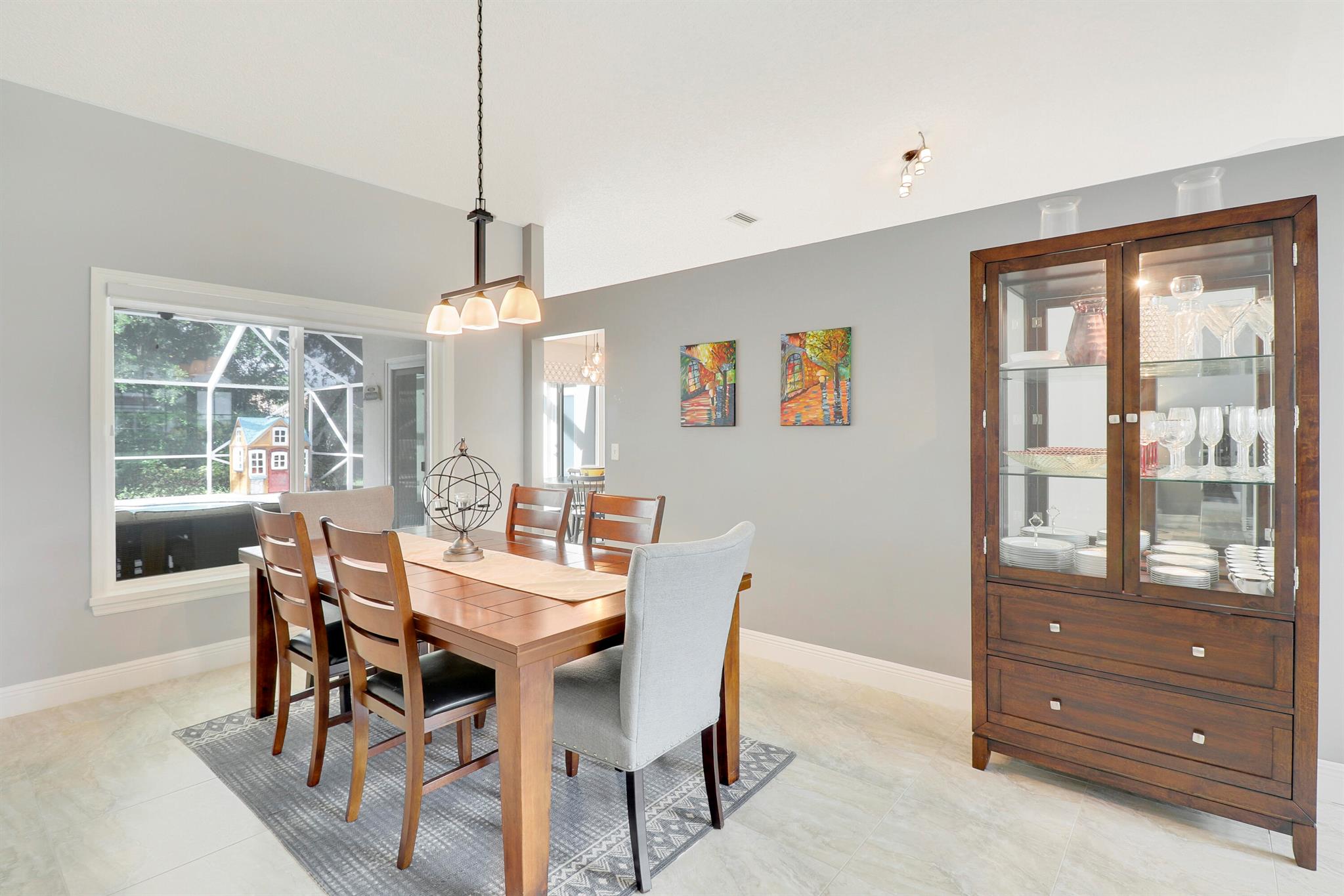 10261 Hunt Club Lane