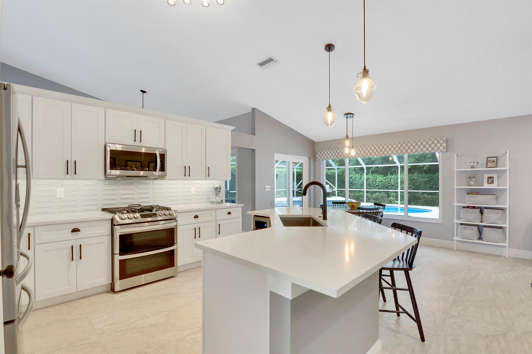 10261 Hunt Club Lane