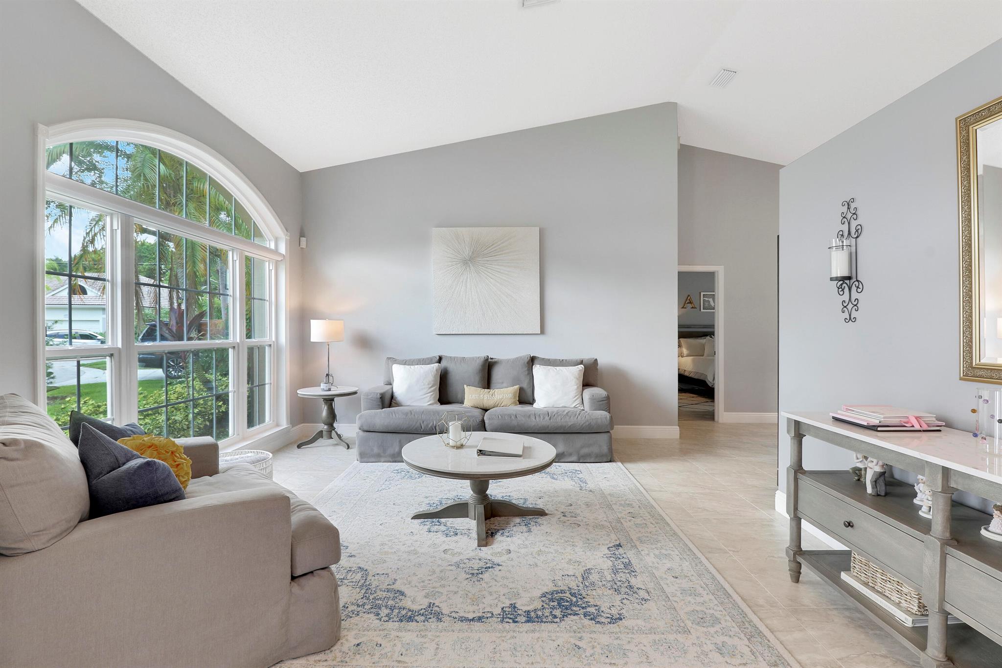 10261 Hunt Club Lane