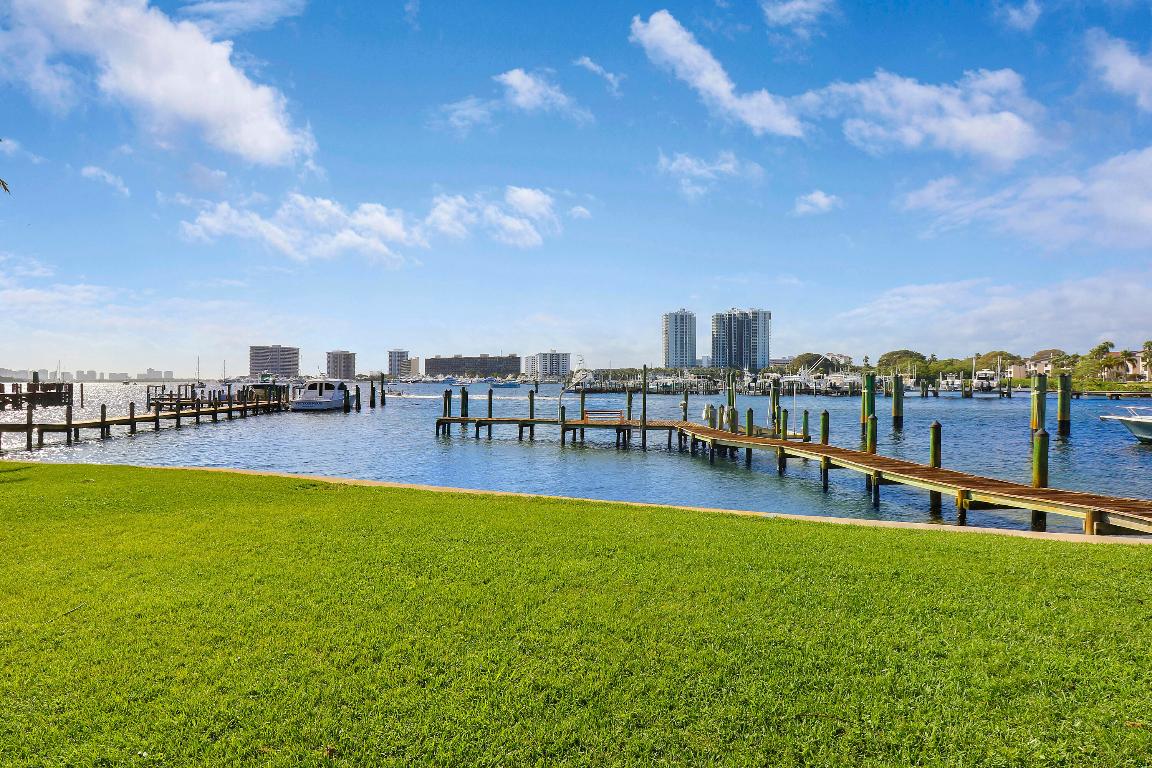 1959 Portage Landing S