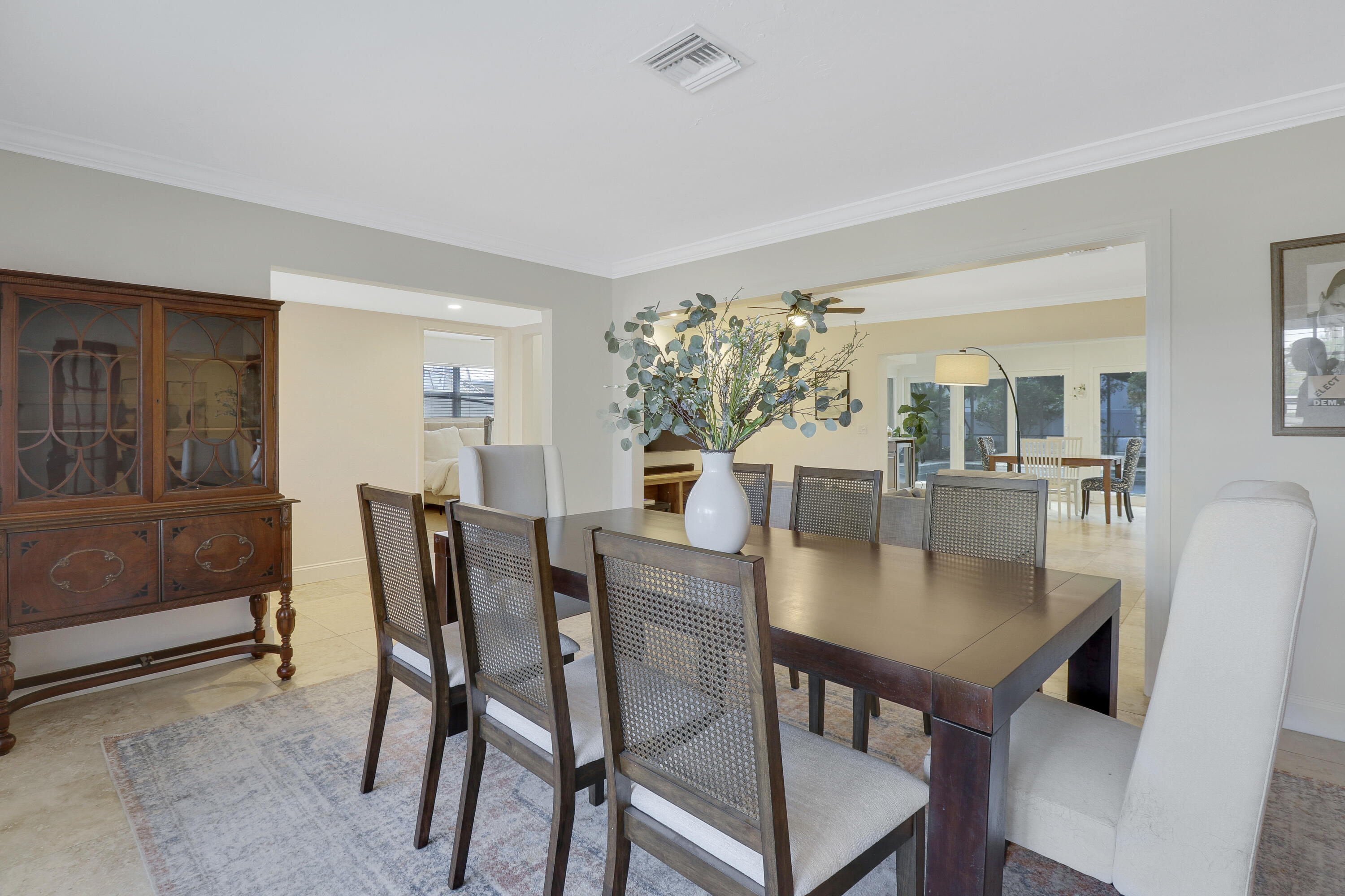 4624 Holly Drive