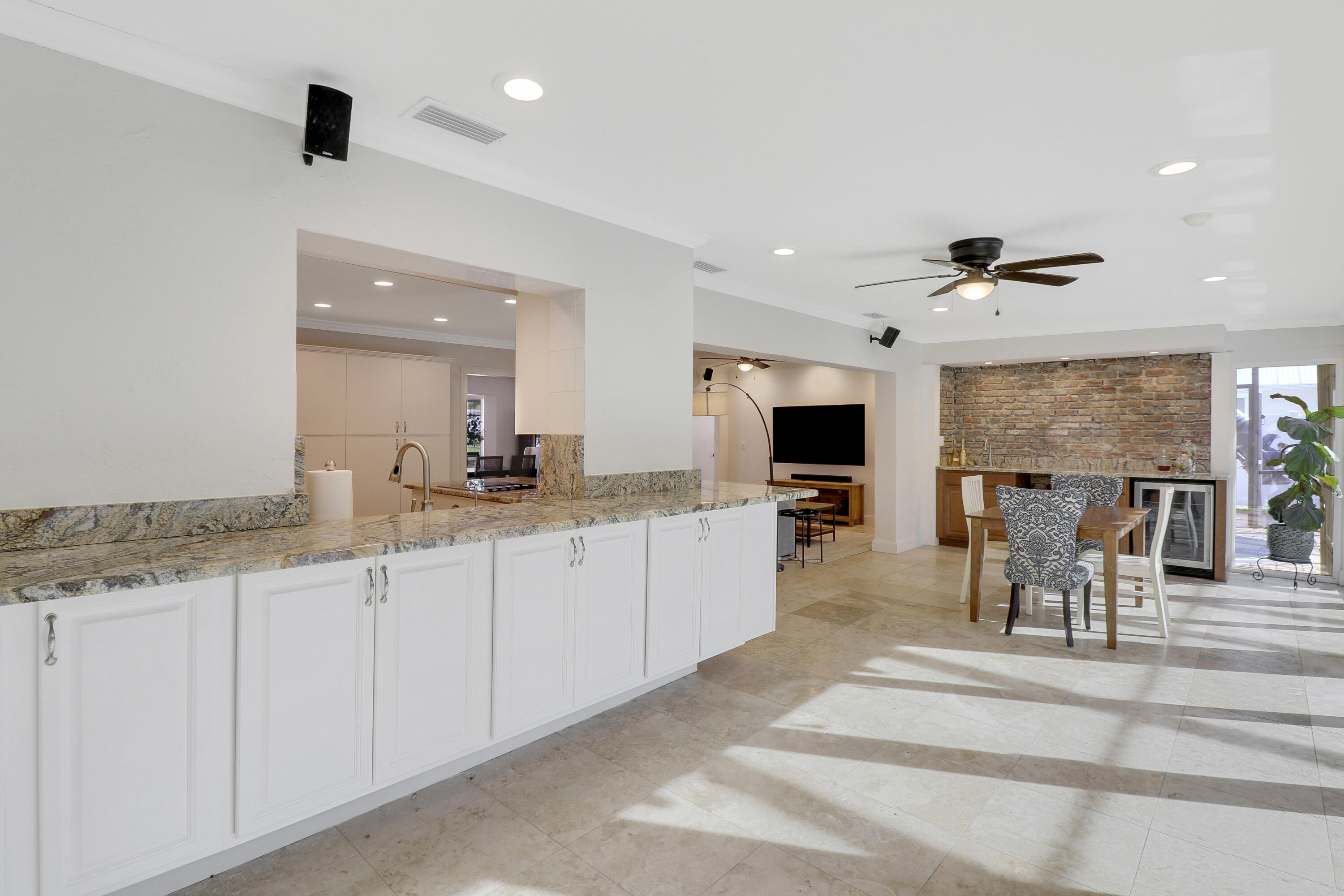 4624 Holly Drive