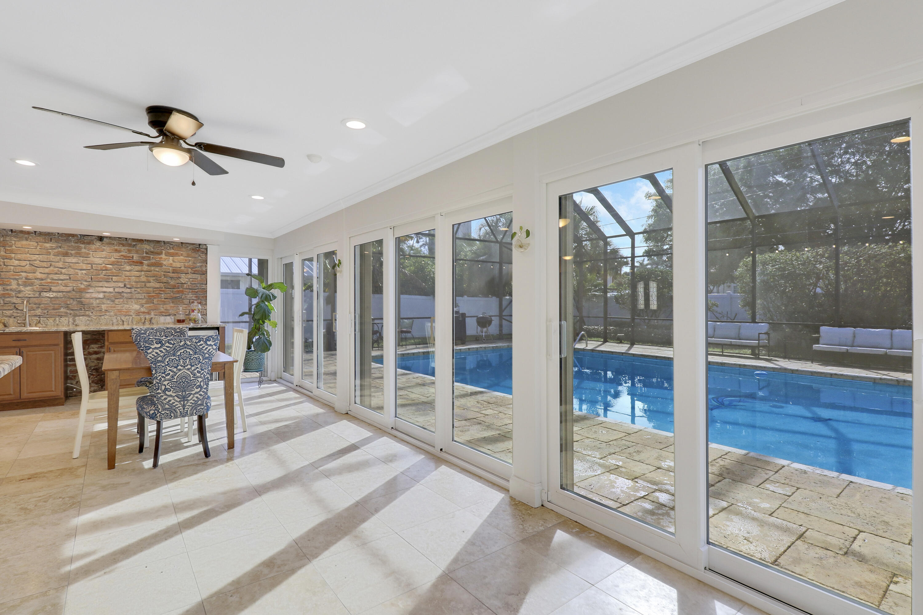 4624 Holly Drive