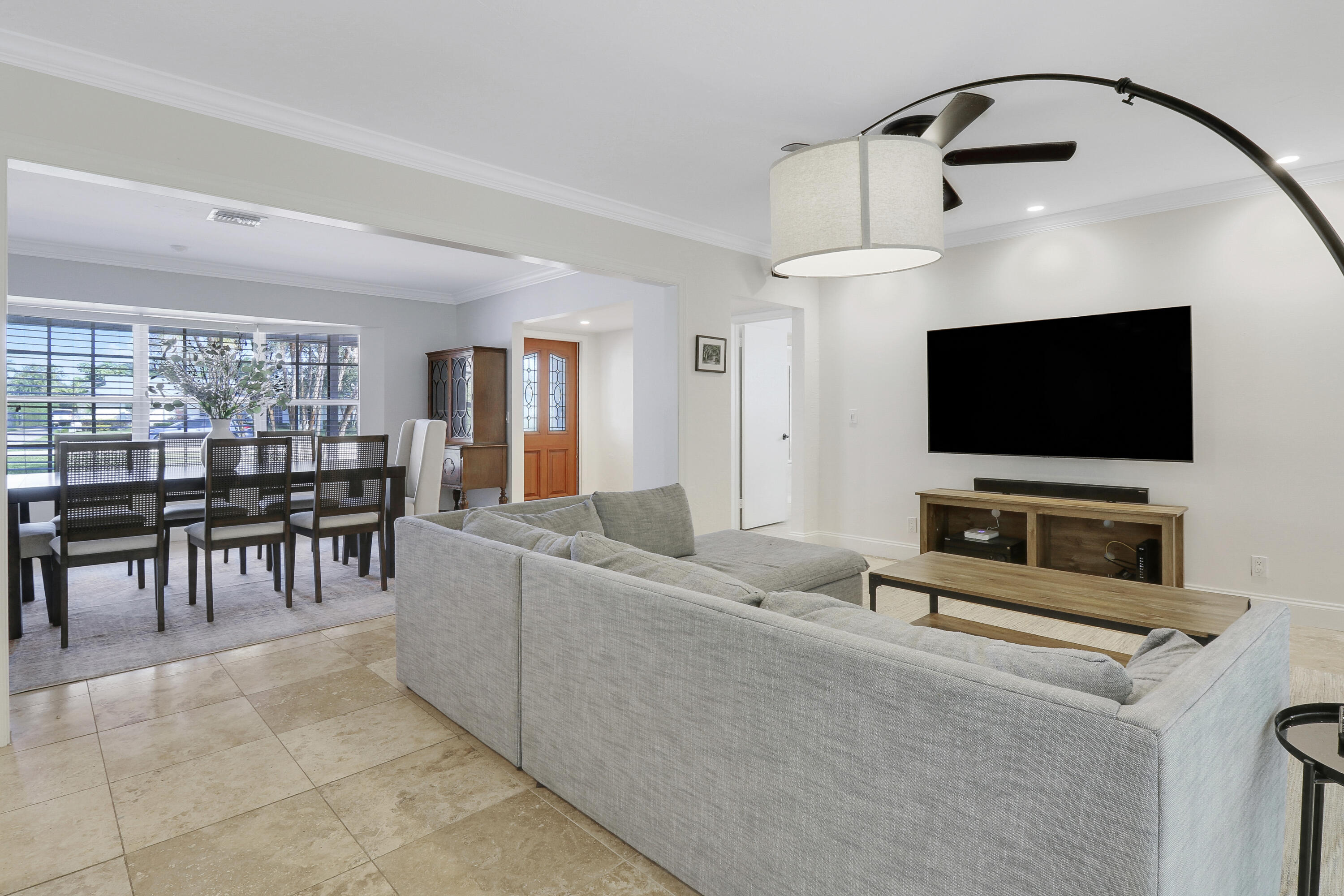 4624 Holly Drive