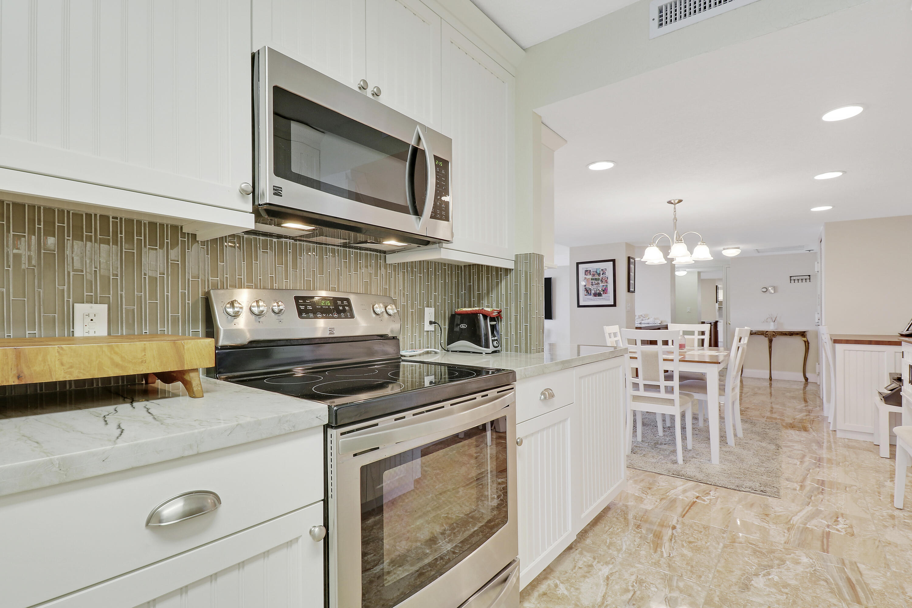 4200 N Ocean Drive Unit: 1-305