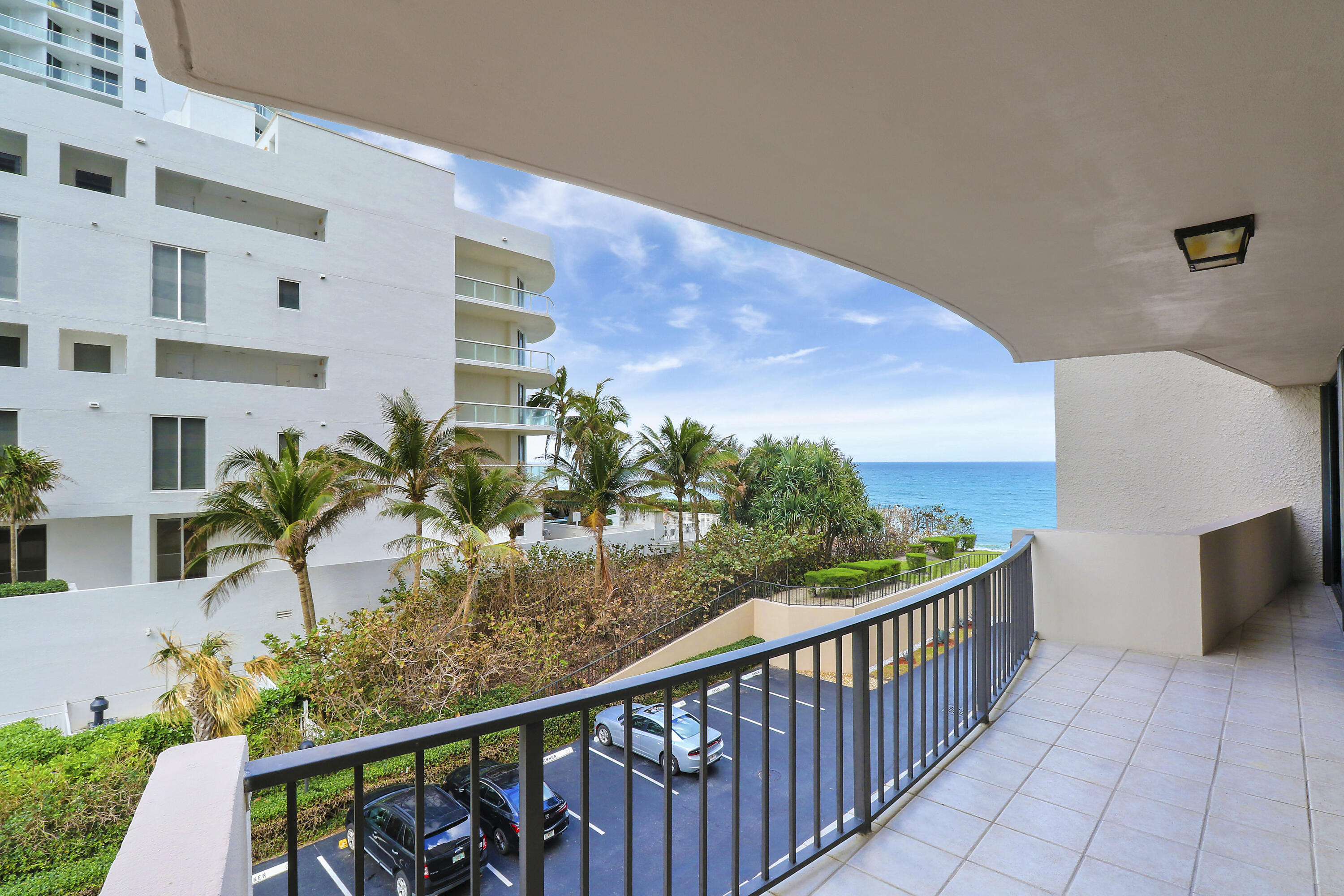 4200 N Ocean Drive Unit: 1-305