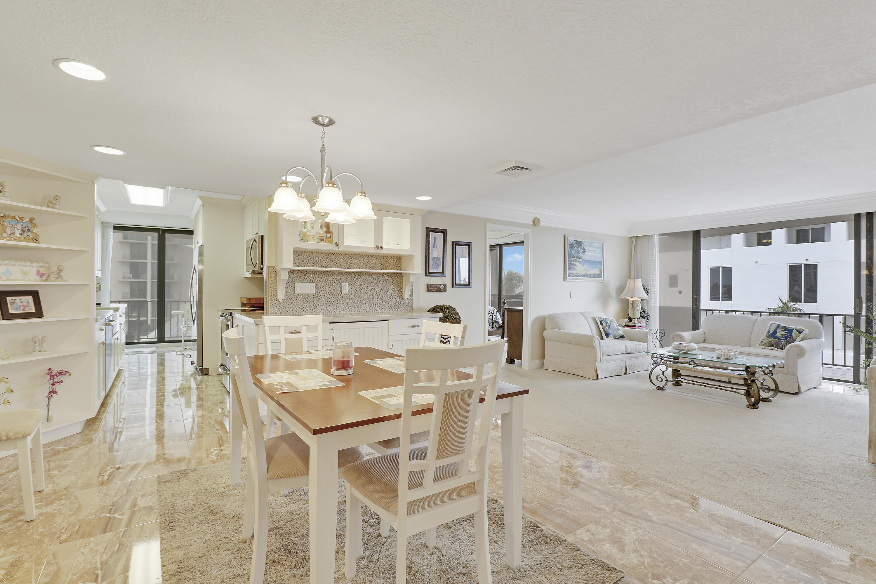 4200 N Ocean Drive Unit: 1-305