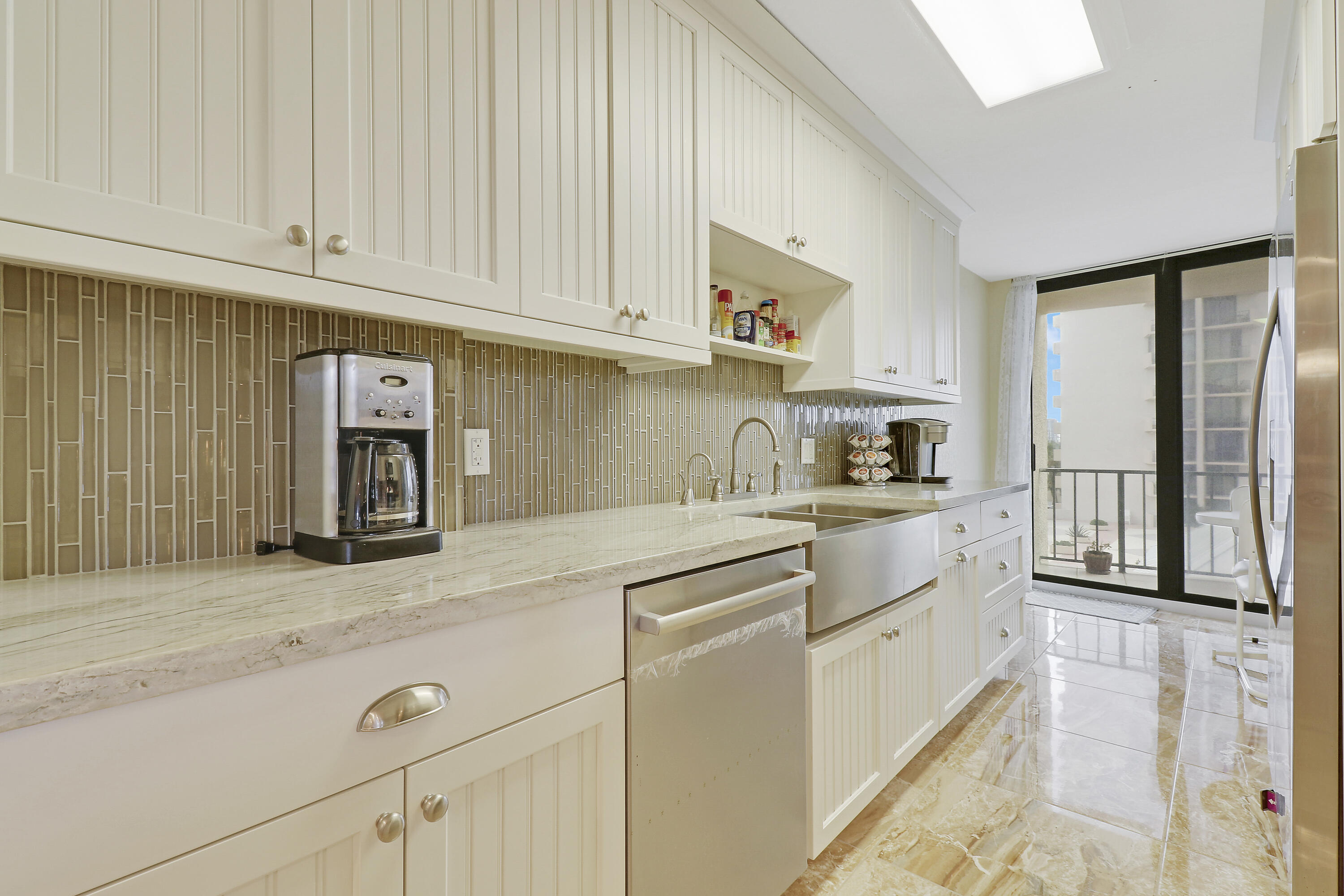 4200 N Ocean Drive Unit: 1-305