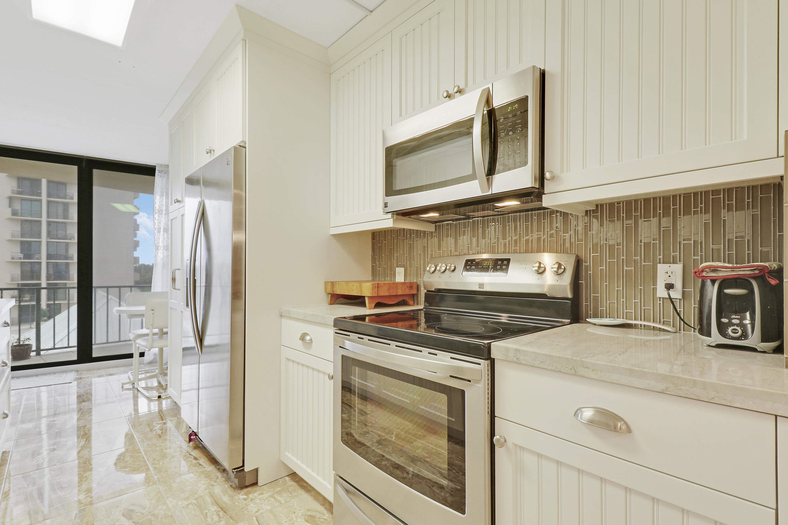 4200 N Ocean Drive Unit: 1-305