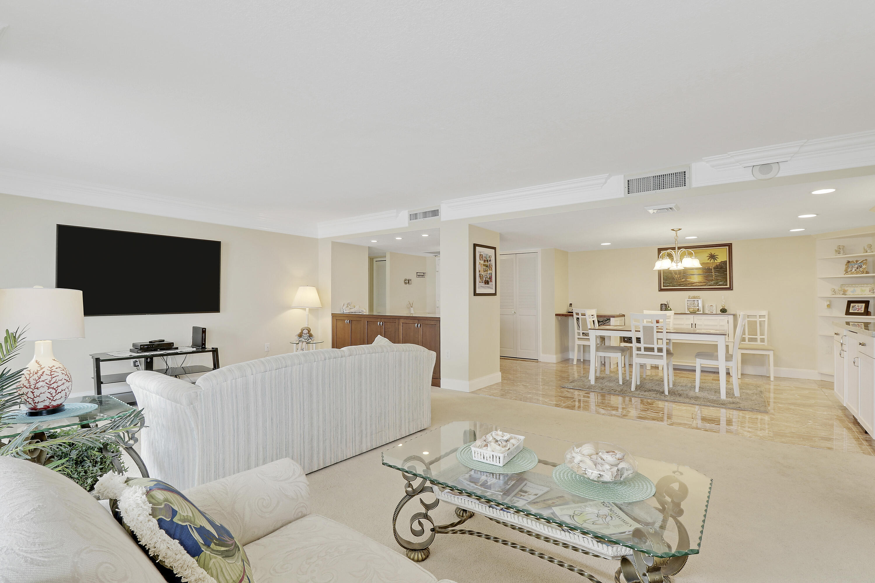 4200 N Ocean Drive Unit: 1-305
