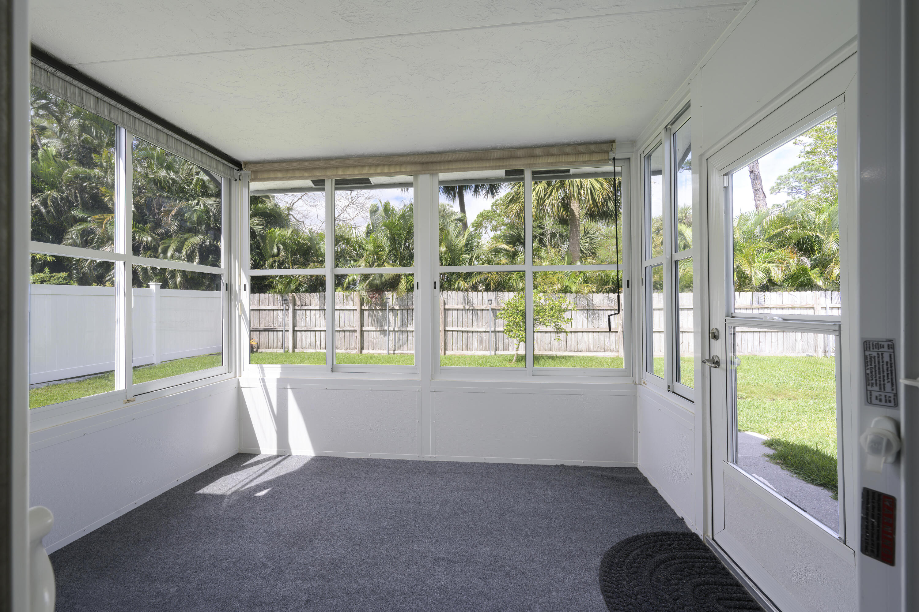 1060 Salmon Isle